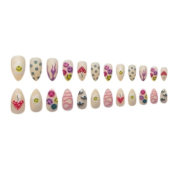 Press-On Nails with chic Nail Art (Nail Glue Included!) - Picture 3 of 6